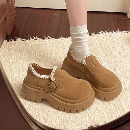 Retro Platform Loafer with Full Coverage & Lace Design